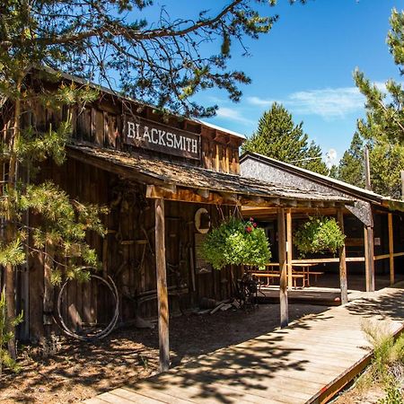 Bend-Sunriver Camping Resort 24 Ft. Yurt 12 Dış mekan fotoğraf