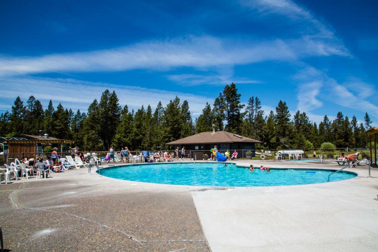 Bend-Sunriver Camping Resort 24 Ft. Yurt 12 Dış mekan fotoğraf